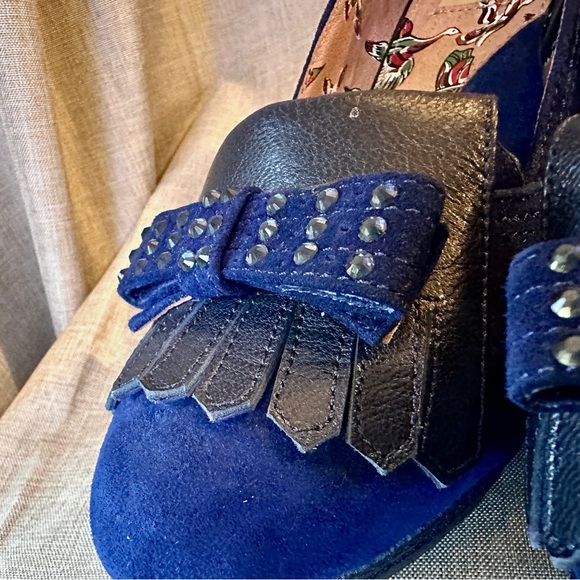 MISS L FIRE Delano 41 (10 - 10.5) navy blue suede leather loafer heel pumps bows - Picture 7 of 13